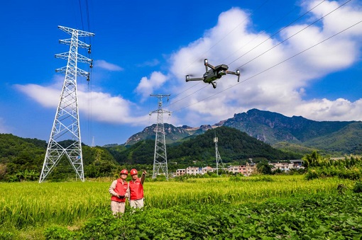 牢記囑托連續(xù)20年實施電力“雙滿意”工程</p><p>　　為福建經濟社會發(fā)展添動能